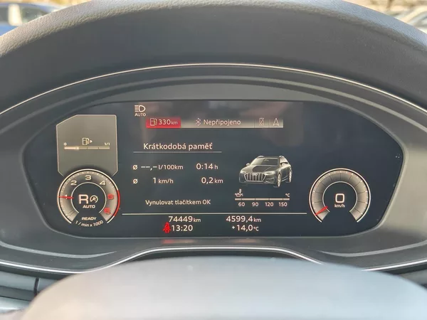 Audi A4 Quattro ST7 2,0TDI - foto 12