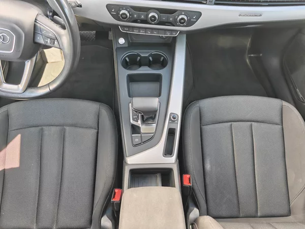 Audi A4 Quattro ST7 2,0TDI - foto 9
