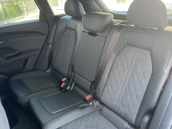 Audi Q5 Quattro ST7 2,0TDI - foto 7