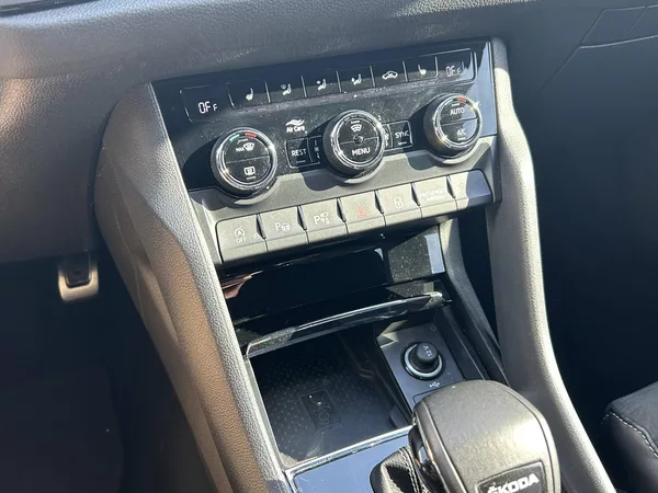 Škoda Kodiaq Sportline 4x4 7DSG 2,0TSI - foto 21
