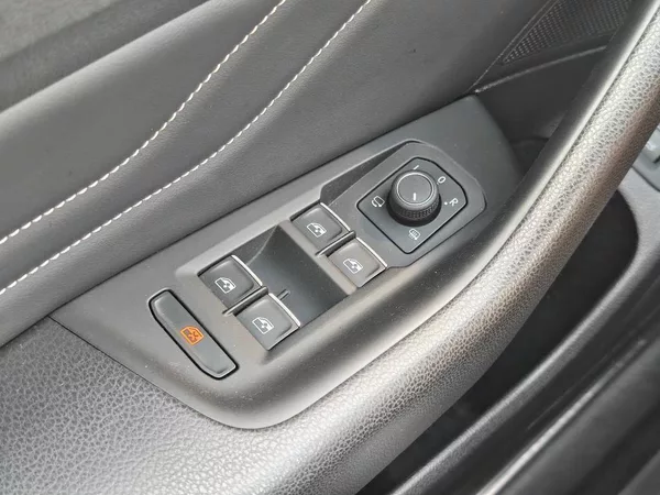 Volkswagen Passat Alltrack 7DSG 4Motion 2,0TDi - foto 19