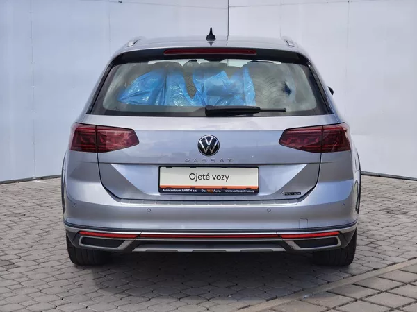 Volkswagen Passat Alltrack 7DSG 4Motion 2,0TDi - foto 21