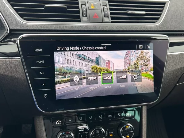 Škoda Superb L&K 4x4 7DSG 2,0TDI - foto 20