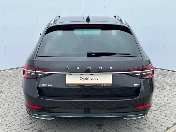 Škoda Superb L&K 4x4 7DSG 2,0TDI - foto 26