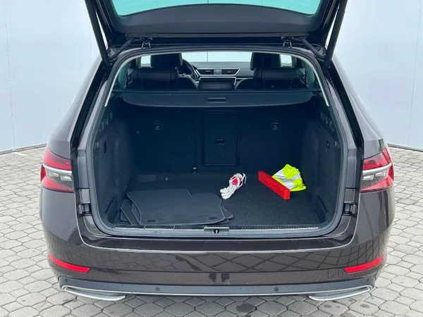 Škoda Superb L&K 4x4 7DSG 2,0TDI - foto 27