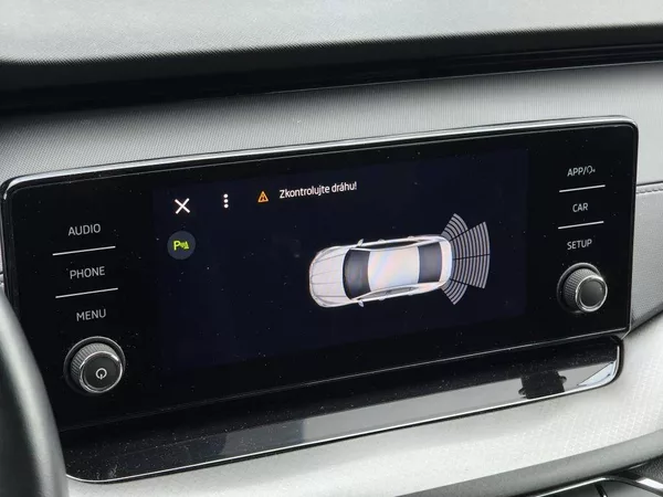 Škoda Octavia Ambition 1,5TSI - foto 15