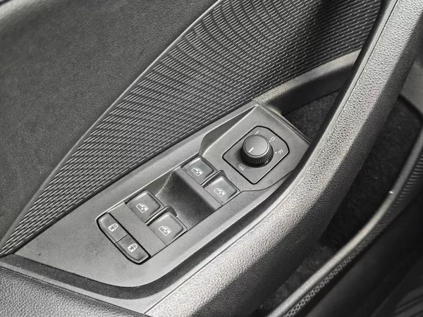 Škoda Octavia Ambition 1,5TSI - foto 18