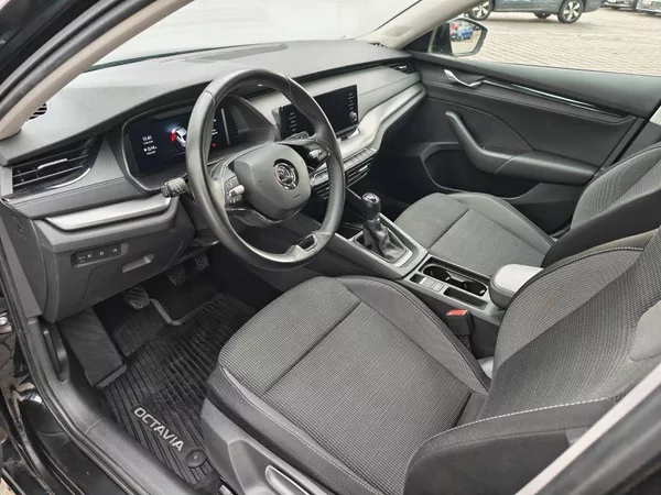 Škoda Octavia Ambition 1,5TSI - foto 5