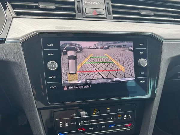 Volkswagen Passat Business 2,0TDi - foto 18