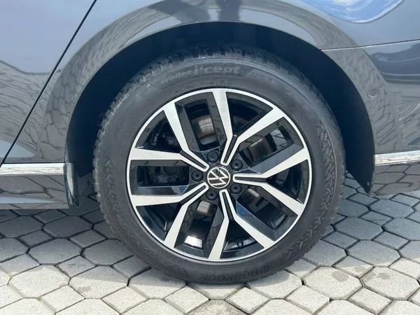 Volkswagen Passat Business 2,0TDi - foto 22