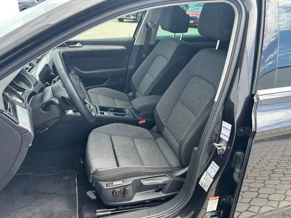 Volkswagen Passat Business 2,0TDi - foto 6