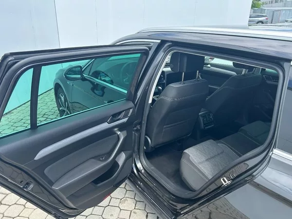 Volkswagen Passat Business 2,0TDi - foto 7
