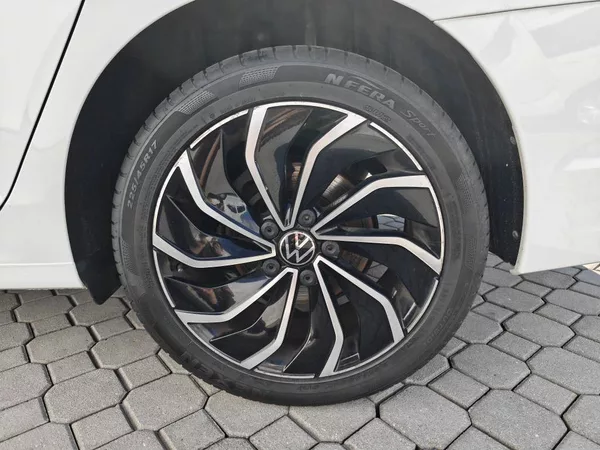 Volkswagen Golf Life 6G 1,0TSi - foto 20