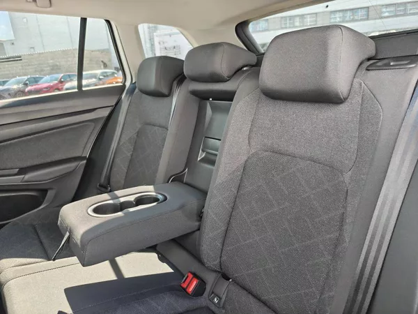Volkswagen Golf Life 6G 1,0TSi - foto 8