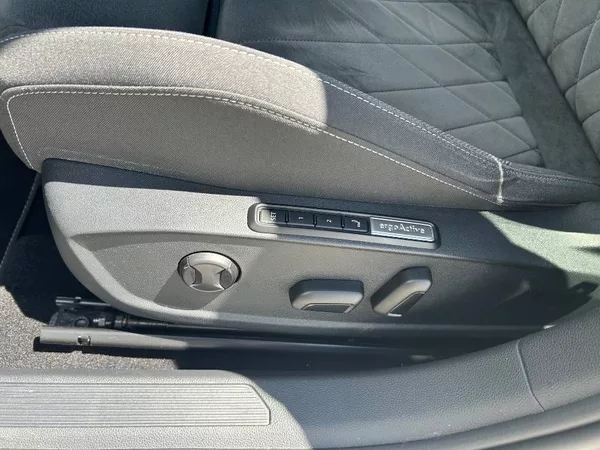 Volkswagen Golf Style 6G 1,5TSI - foto 7