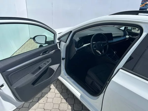 Volkswagen Golf Life 6G 1,5TSi - foto 5