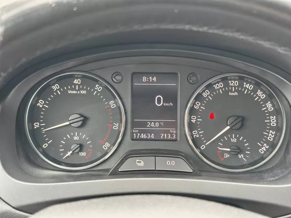 Škoda Rapid Ambition 1,2 TSI - foto 12