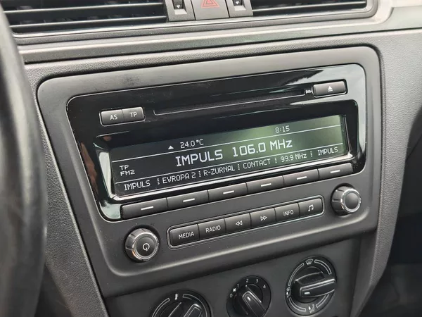 Škoda Rapid Ambition 1,2 TSI - foto 15