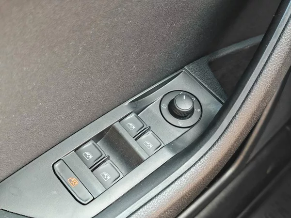 Škoda Superb Ambition 7DSG 2,0TDI - foto 20