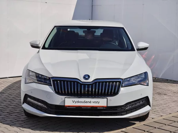 Škoda Superb Ambition 7DSG 2,0TDI - foto 4
