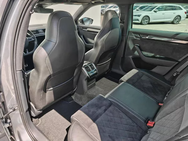 Škoda Superb SportLine ABT DSG 2,0TDI - foto 10
