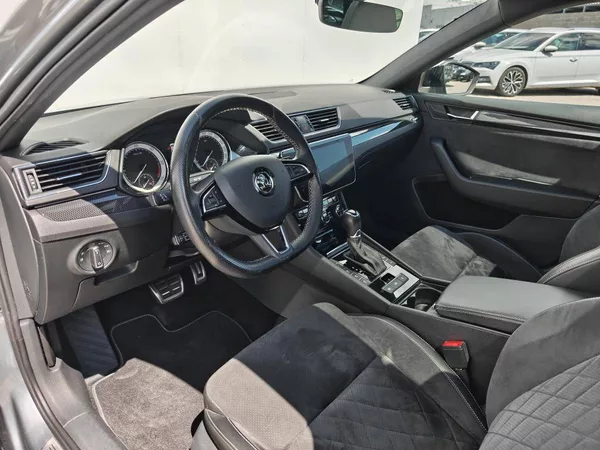 Škoda Superb SportLine ABT DSG 2,0TDI - foto 6