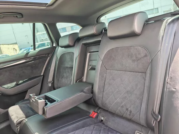 Škoda Superb SportLine ABT DSG 2,0TDI - foto 9