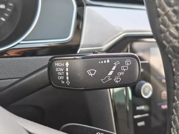 Volkswagen Passat Business 2,0TDi - foto 15