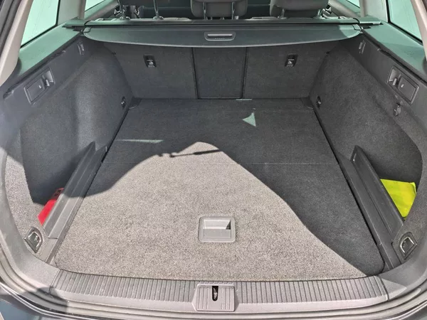 Volkswagen Passat Business 2,0TDi - foto 23