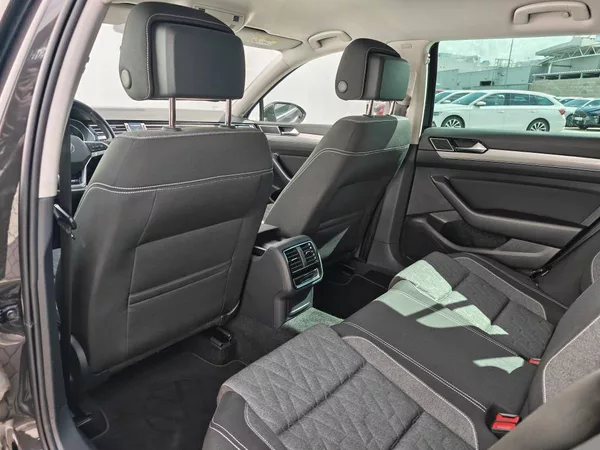 Volkswagen Passat Business 2,0TDi - foto 8
