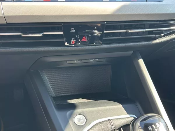 Volkswagen Golf Life 6G 1,5TSi - foto 19