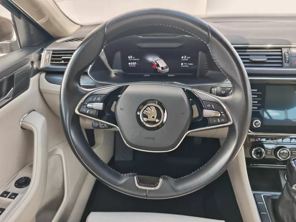 Škoda Superb Style 6MP 2,0TDI - foto 12