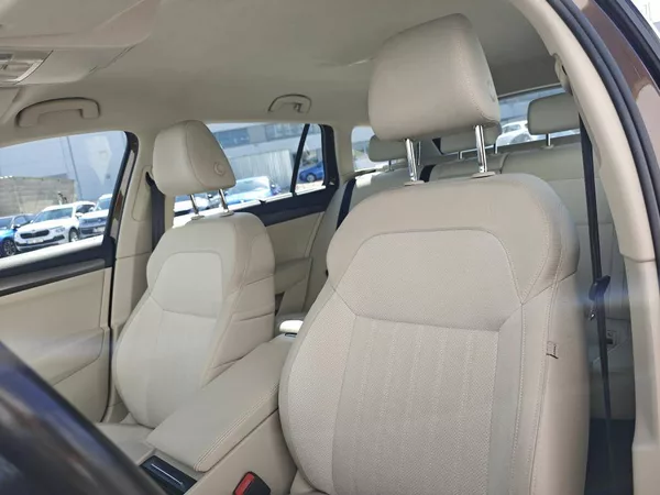 Škoda Superb Style 6MP 2,0TDI - foto 6