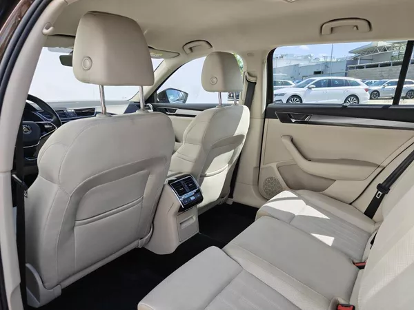 Škoda Superb Style 6MP 2,0TDI - foto 7