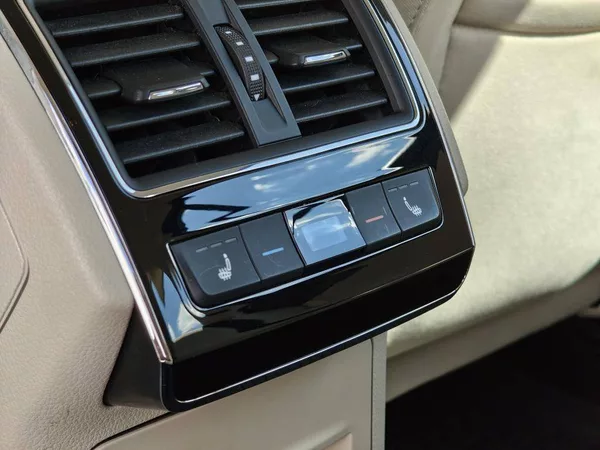 Škoda Superb Style 6MP 2,0TDI - foto 9
