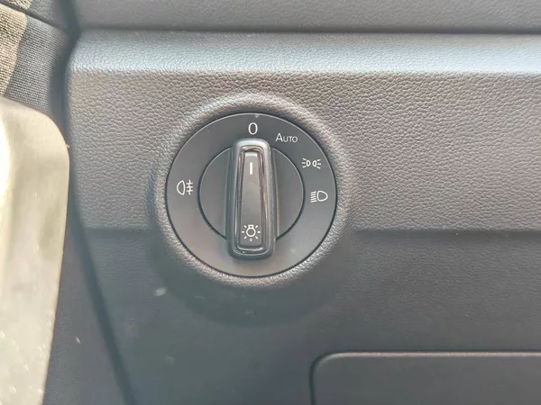 Volkswagen T-Roc Life 6G 1,0TSI - foto 18