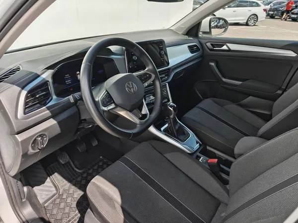 Volkswagen T-Roc Life 6G 1,0TSI - foto 5