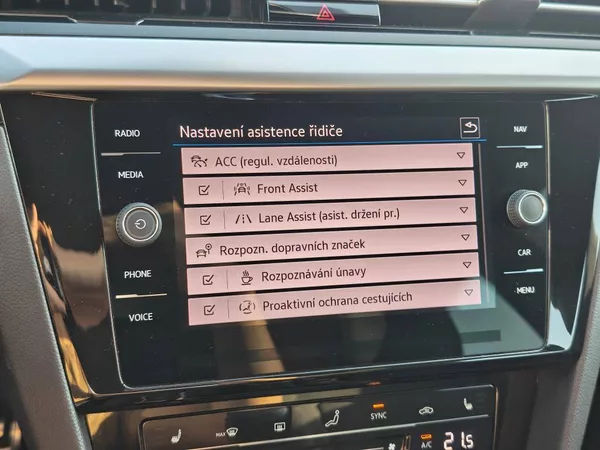 Volkswagen Arteon R-Line 6G 1,5TSI - foto 17