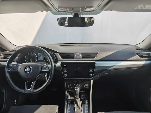Škoda Superb Ambition Green tec 6DSG 2,0TDI - foto 10