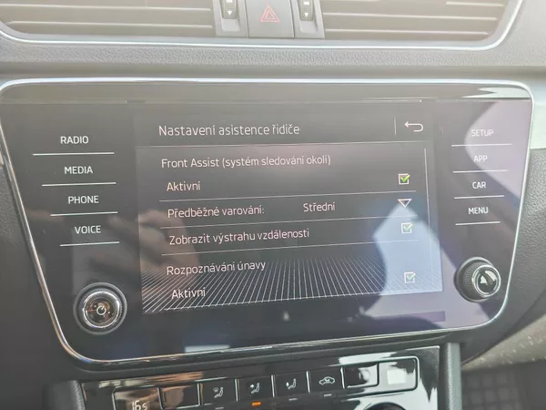 Škoda Superb Ambition Green tec 6DSG 2,0TDI - foto 16