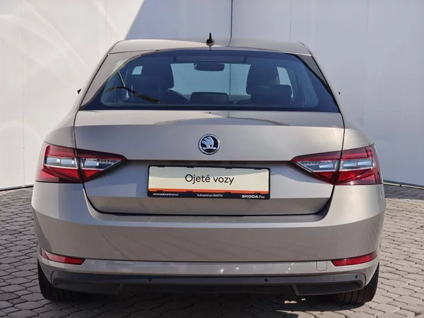 Škoda Superb Ambition Green tec 6DSG 2,0TDI - foto 21