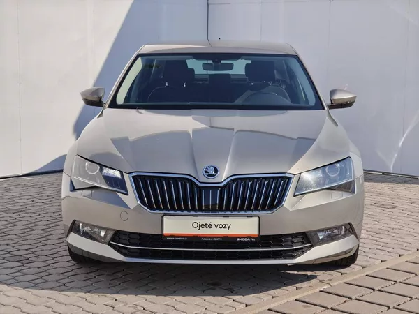 Škoda Superb Ambition Green tec 6DSG 2,0TDI - foto 4