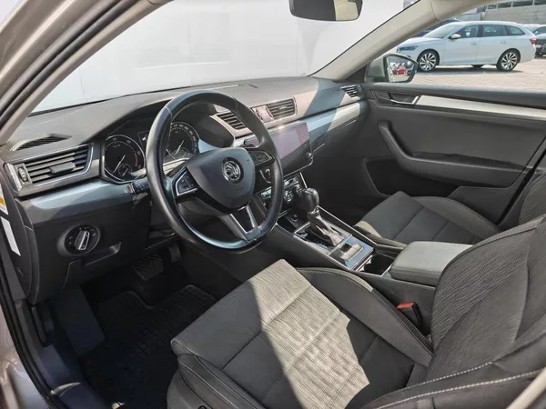 Škoda Superb Ambition Green tec 6DSG 2,0TDI - foto 5