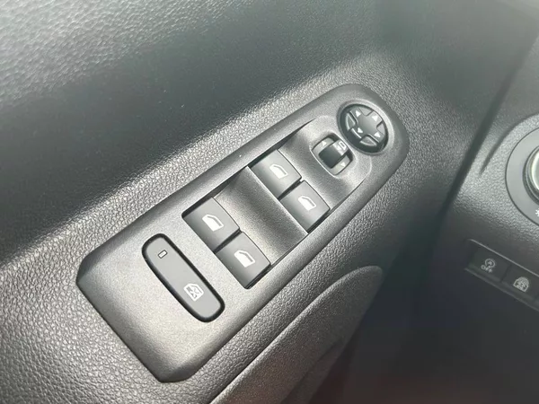 Opel Combo 1,2 / 81 kW 1,2 - foto 17
