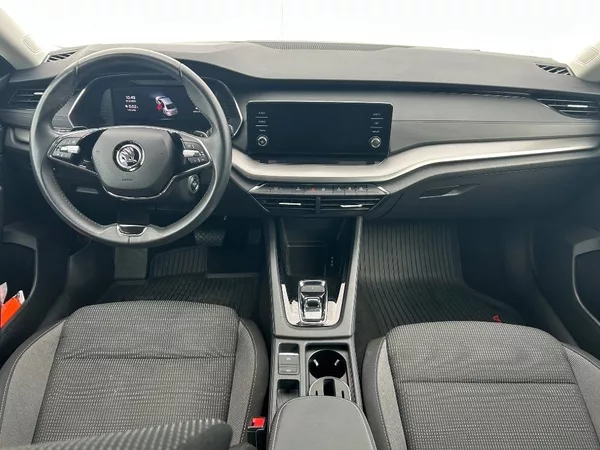 Škoda Octavia Ambition 7DSG 2,0TDI - foto 10