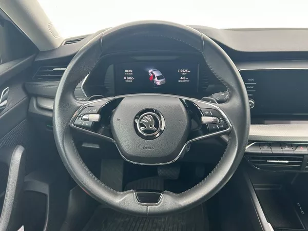 Škoda Octavia Ambition 7DSG 2,0TDI - foto 11