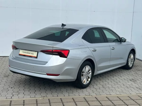 Škoda Octavia Ambition 7DSG 2,0TDI - foto 2