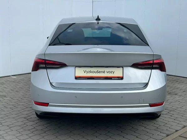 Škoda Octavia Ambition 7DSG 2,0TDI - foto 21