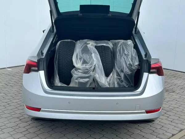 Škoda Octavia Ambition 7DSG 2,0TDI - foto 22