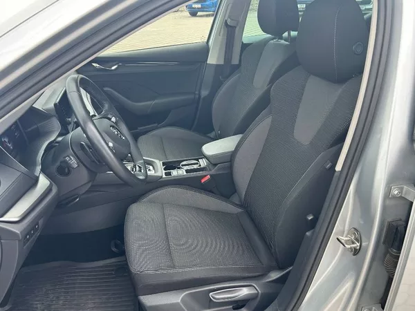 Škoda Octavia Ambition 7DSG 2,0TDI - foto 6